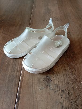 Sandales méduses taille 24