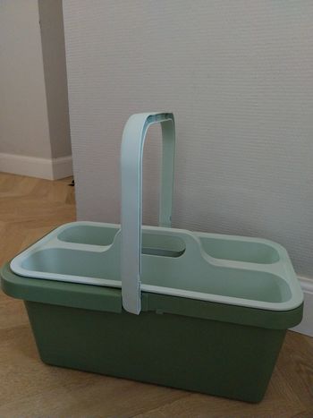 Seau avec porte produits Ikea