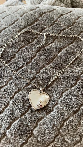 Collier coeur couronne