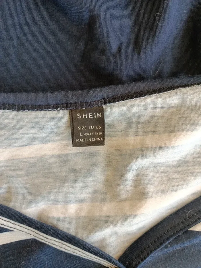 T-shirt manches longues marinière Shein taille L col V - photo numéro 3