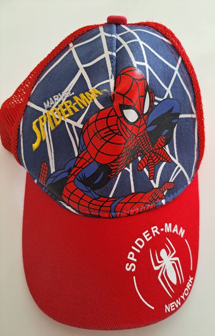 Casquette Spiderman réglable TBE - photo numéro 3