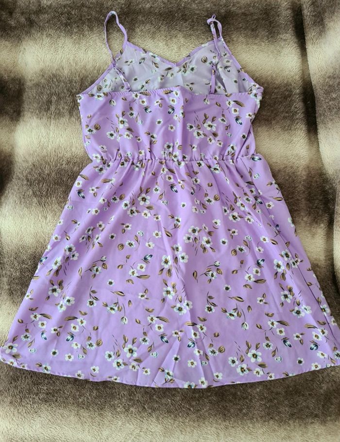 Robe à brides marguerites couleur lila neuve taille S Shein - photo numéro 2
