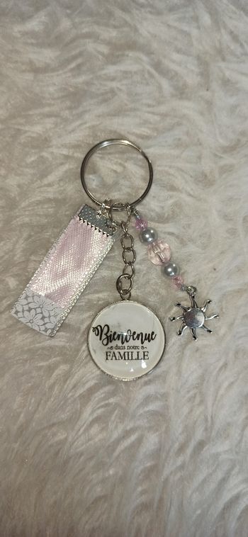 Porte clé famille " Bienvenue Dans notre famille "