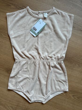 Barboteuse combi-short neuve 3/4 ans