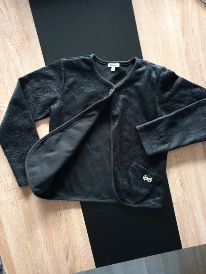 Gilet noir 9/10 ans - photo numéro 4