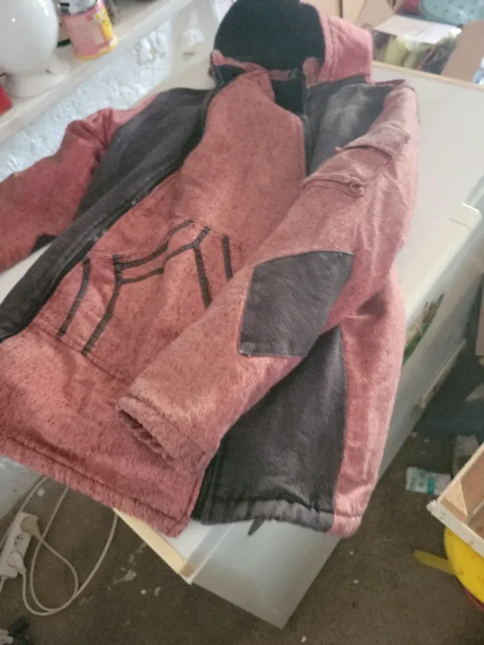 Jolie veste polaire taille s - photo numéro 2