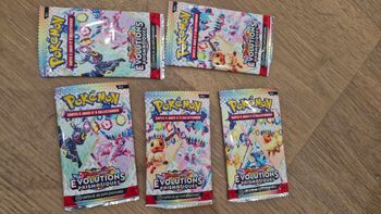 Lot de 5 boosters pokemon Évolutions prigmastiques