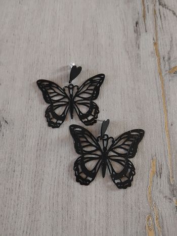 Boucles d'oreilles neuves