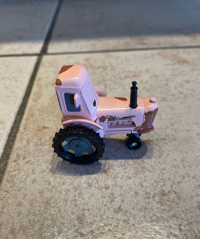 Tracteur rose Cars - photo numéro 3