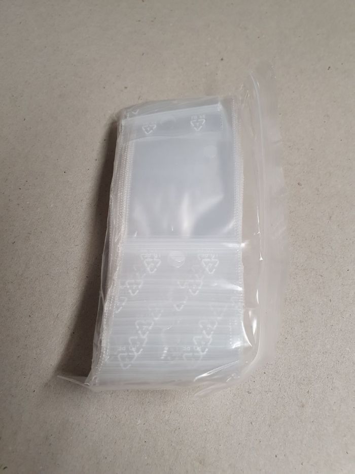 100 sachets zip 40 x 60