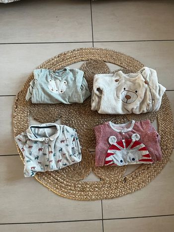 Pyjamas 24mois