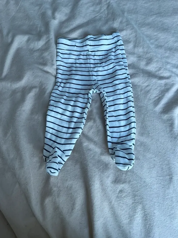 Leggings avec chaussettes intégrées