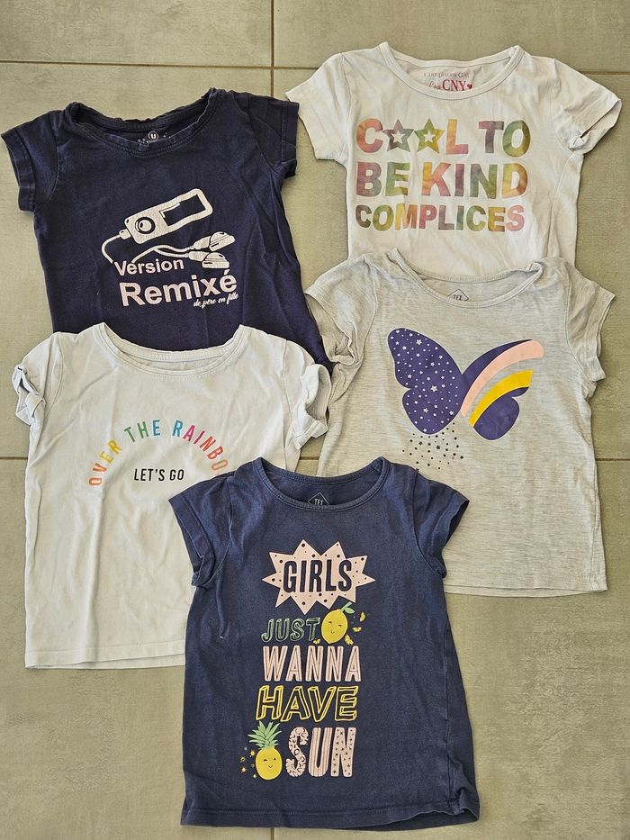 Lot 5 T-shirts 4 ans