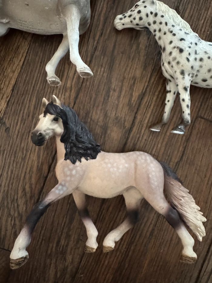 Lot 3 chevaux schleich Bon état - photo numéro 4