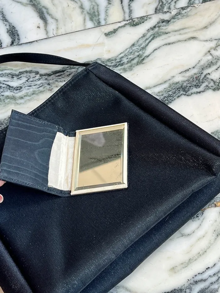 Petit sac vintage années 90 vintage noir et son mirroir de poche assorti - photo numéro 8