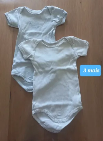 Lot 2 bodies MC 3 mois