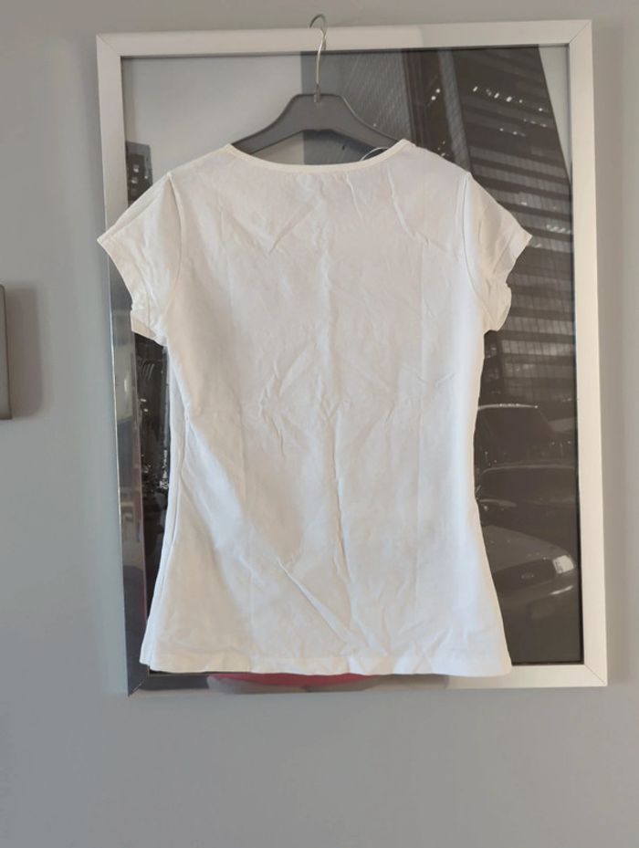 Tee shirt Neuf - photo numéro 2