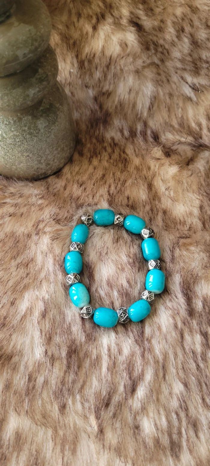 Joli bracelet turquoise histoire de femme