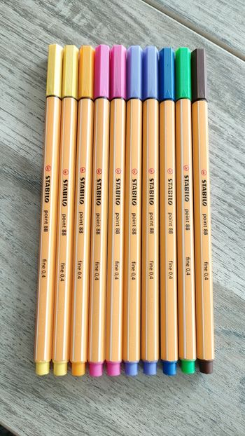 Stabilo feutres point 88 fine 0,4