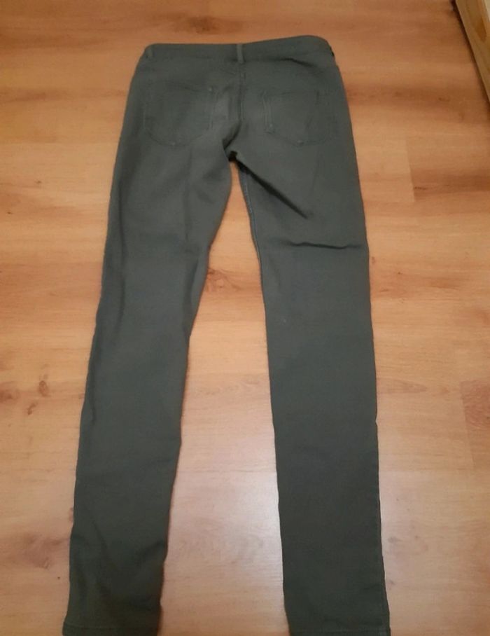 Jean femme taille 38 - photo numéro 2