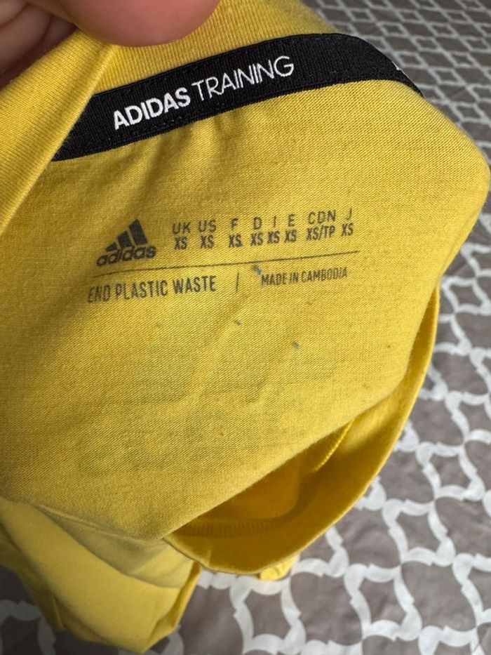 T shirt adidas XS - photo numéro 4
