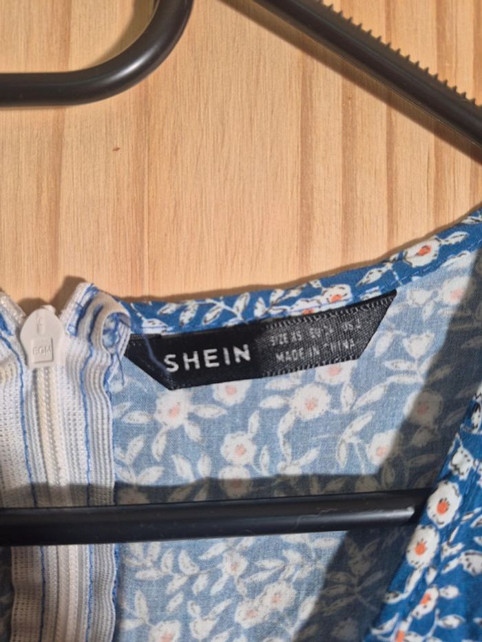 Robe shein - photo numéro 2