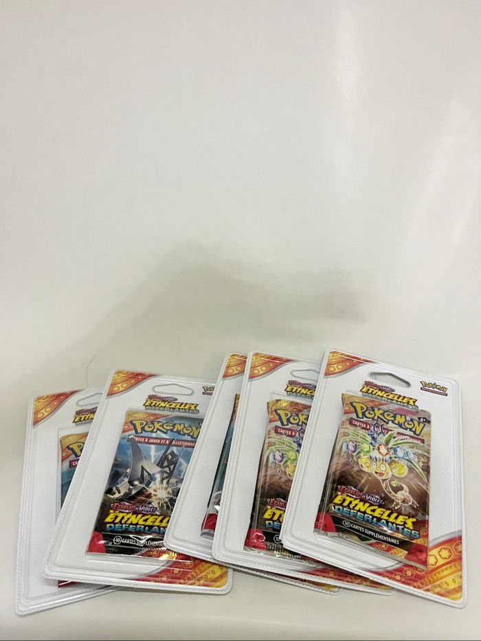 Lot 5 boosters Pokémon étincelle déferlante