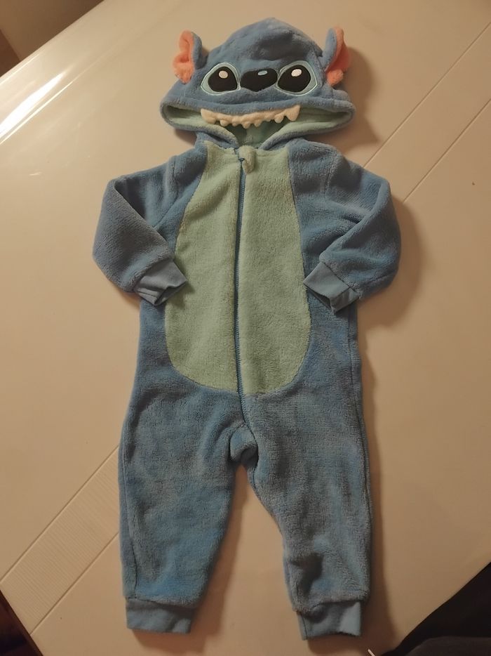 Pilou pilou stitch 9-12 mois