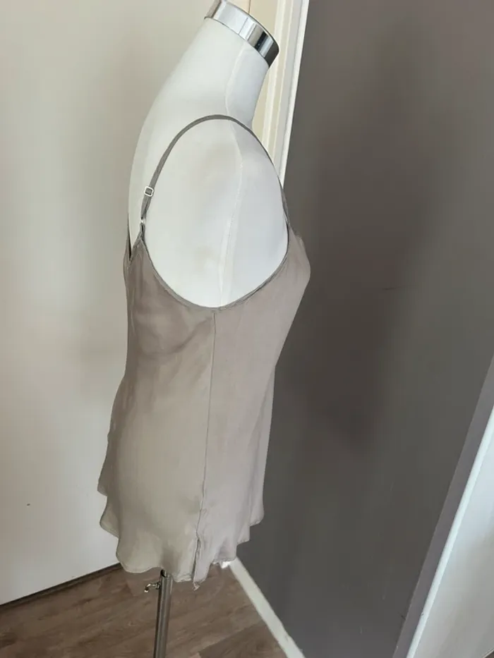 Intimissimi Top en satin de soie avec col en v taille L - photo numéro 6