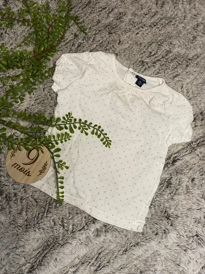 T-shirt fille 9 mois