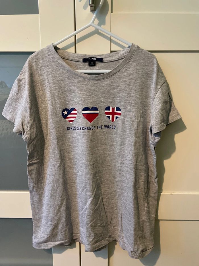 Tee shirt