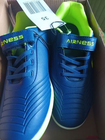 Basket airness neuve pointure 35