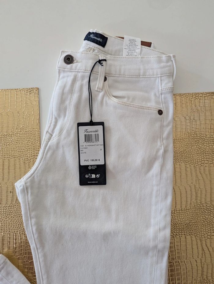 Jean façonnable - Taille 25 - Neuf avec étiquette - Valeur 150€ - photo numéro 2
