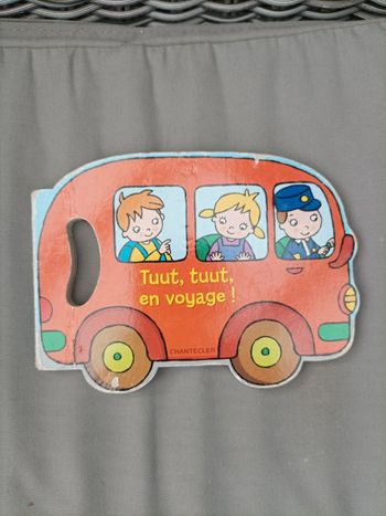 Livre cartonné "tuut, tuut, en voyage !"