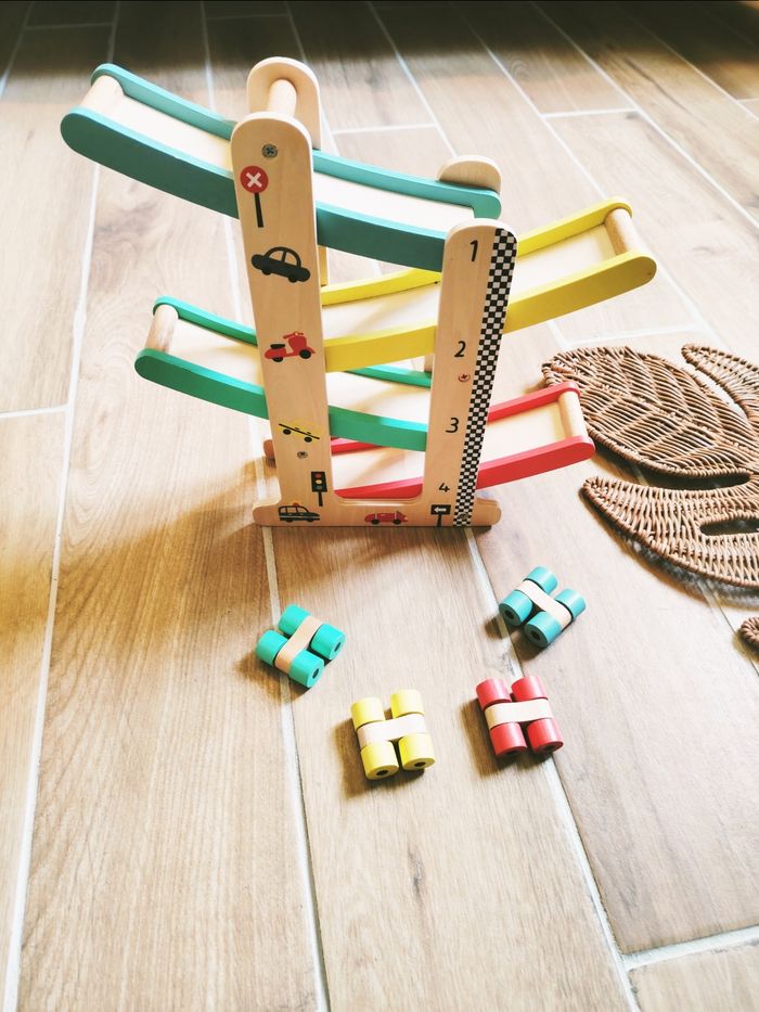 🚗Toboggan/ descendeur rampe La course automobile avec 4 voitures en bois marque Vertbaudet