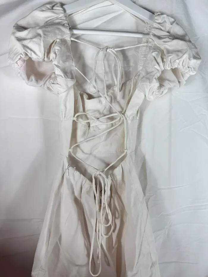 Robe blanche Zara - photo numéro 2