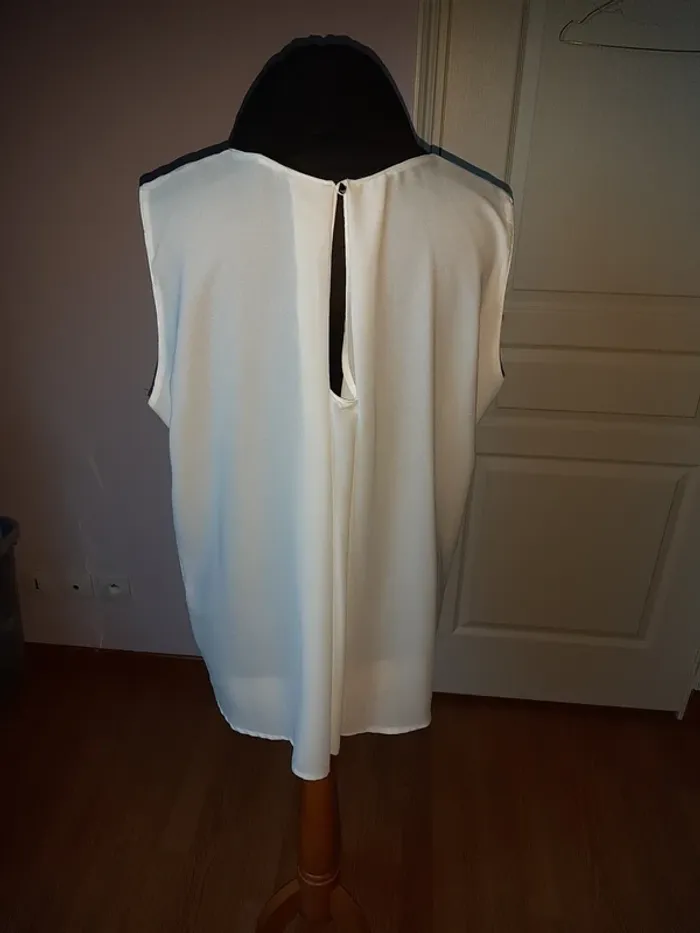 Blouse sans manches - photo numéro 2