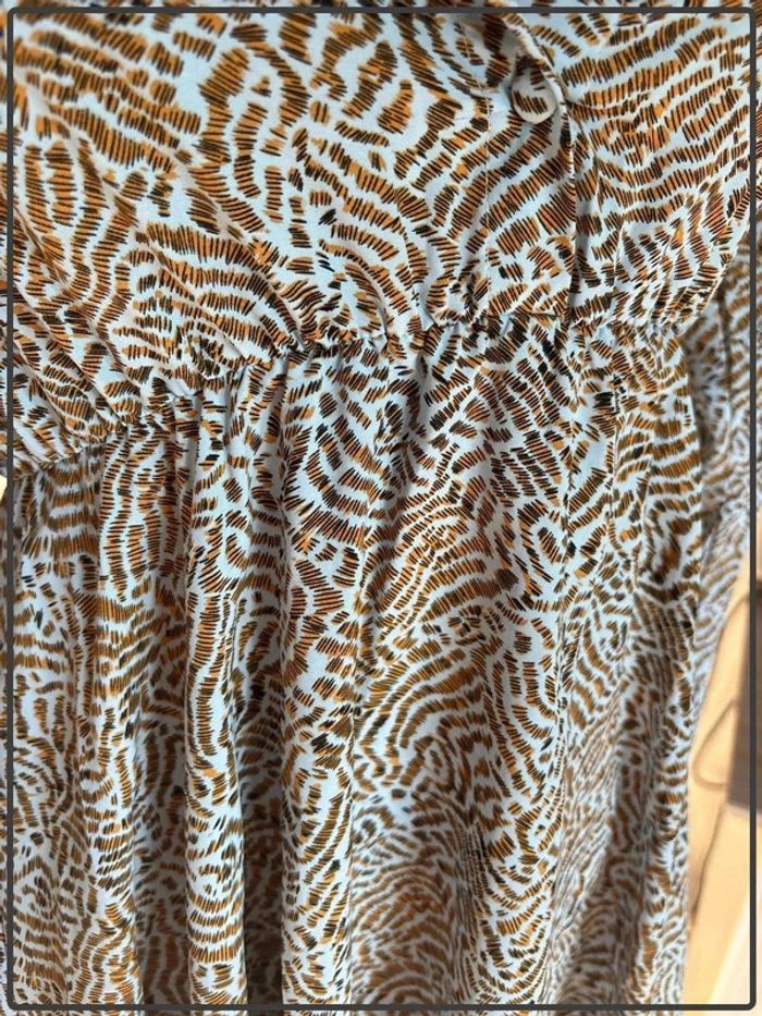 Jolie robe avec col taille 36/38 marque Lille rose * - photo numéro 3