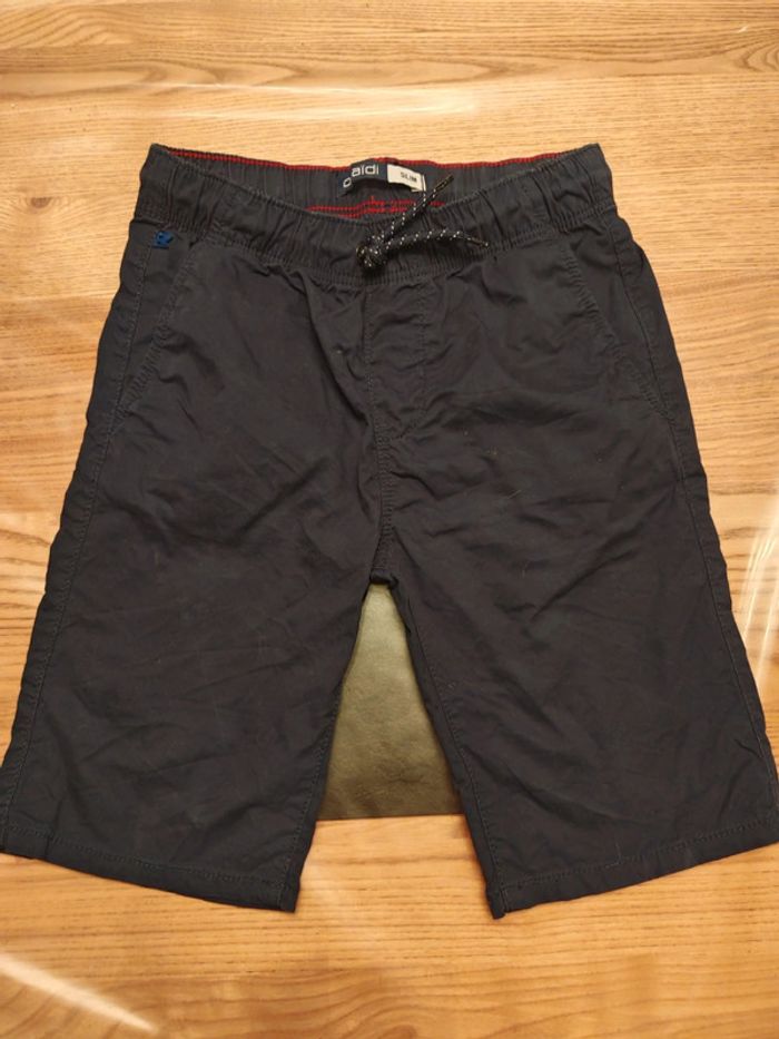 Short 10 ans