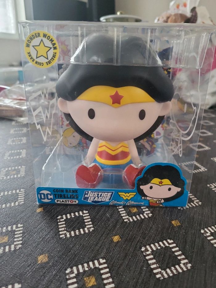 Tirelire Wonder woman