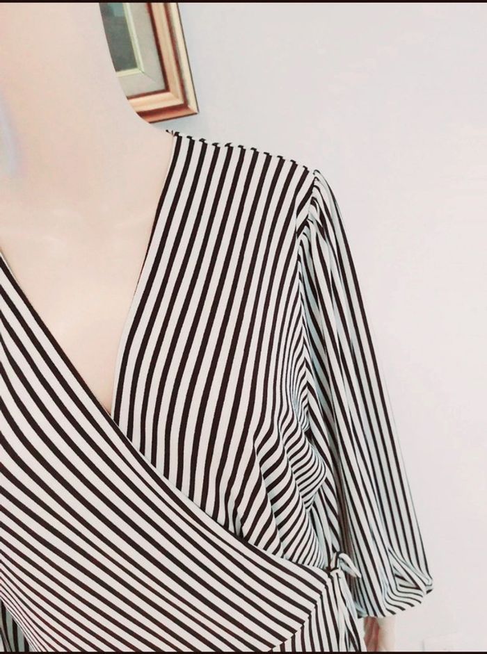 H&M Robe Maxi Rayée T.42 – Élégante & Confortable 128 cm - photo numéro 3