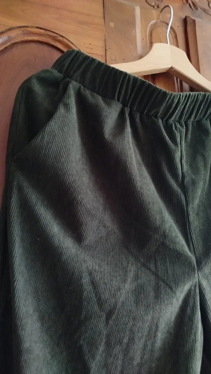 Pantalon taille M - photo numéro 2
