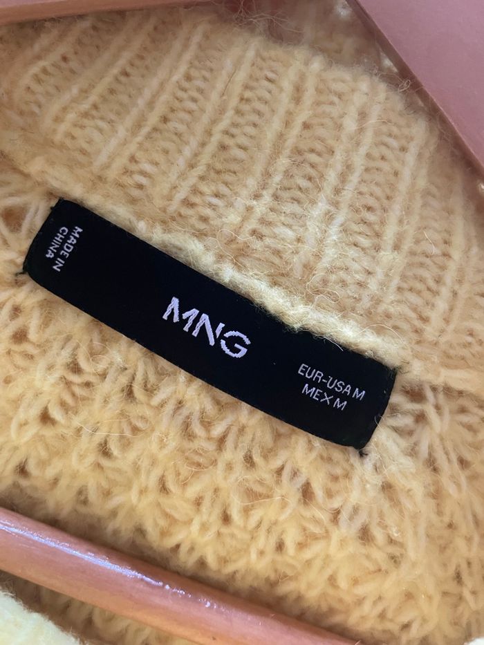 Pull en laine jaune - photo numéro 6