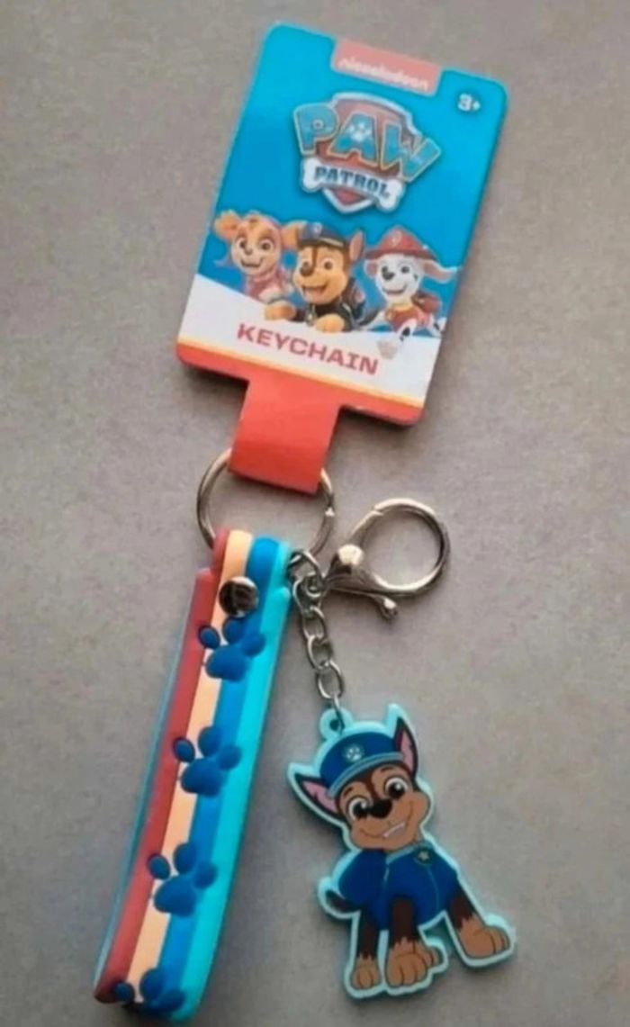 Porte clé pat patrouille chase neuf