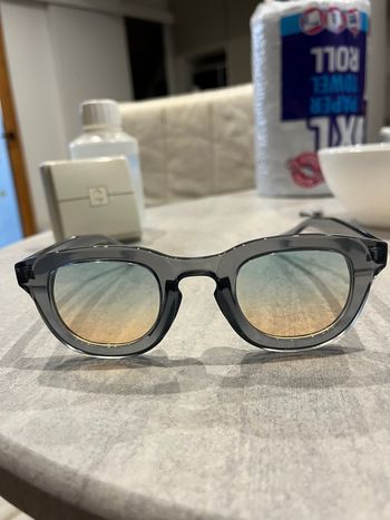 Lunette de soleil mixte Zara monture grise verre abricot bleuté neuf 