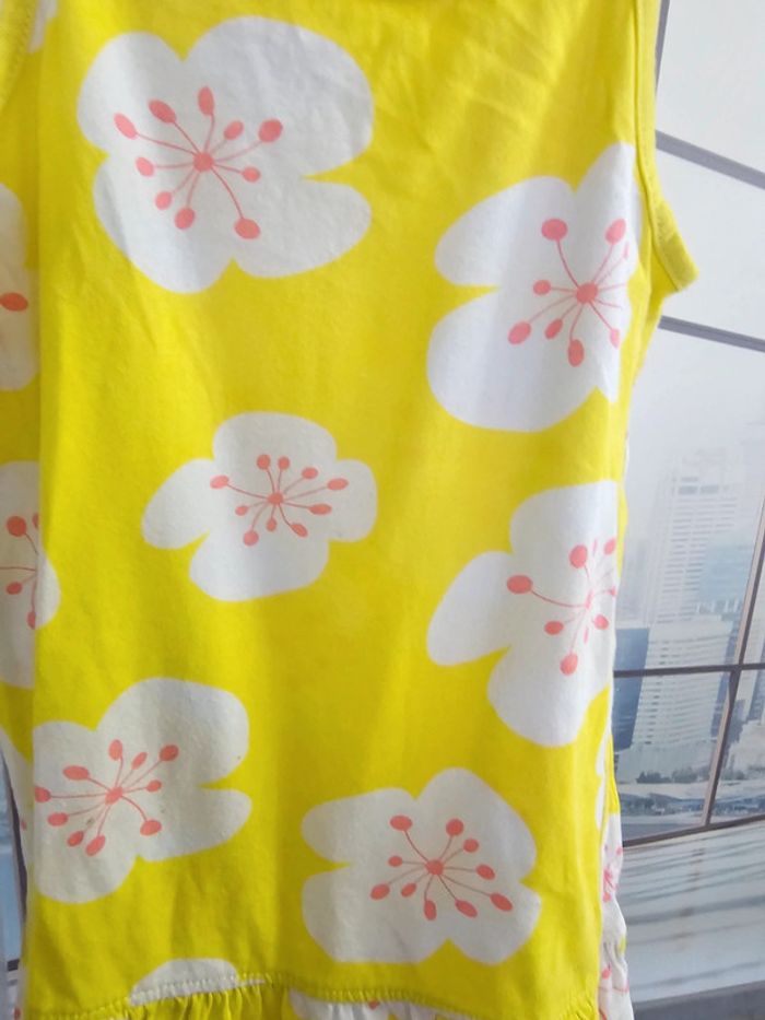 Robe légère jaune taille 3 ans / 94cm - photo numéro 4