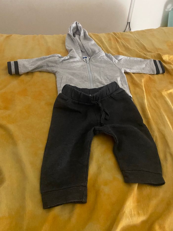 Vêtements bébé garçon taille 9 mois