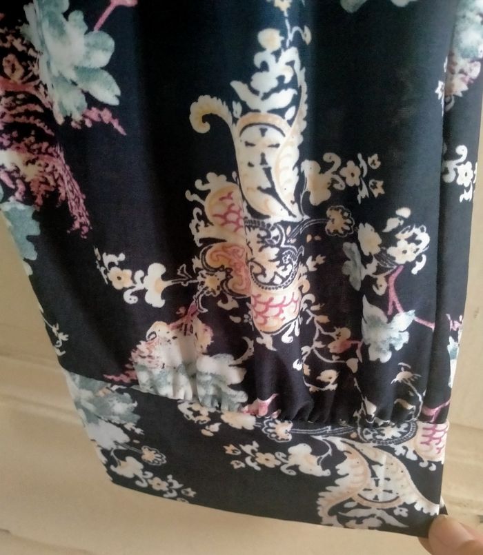 Pantacourt fluide ultra leger femme/ taille XL/ tres bon etat. - photo numéro 3