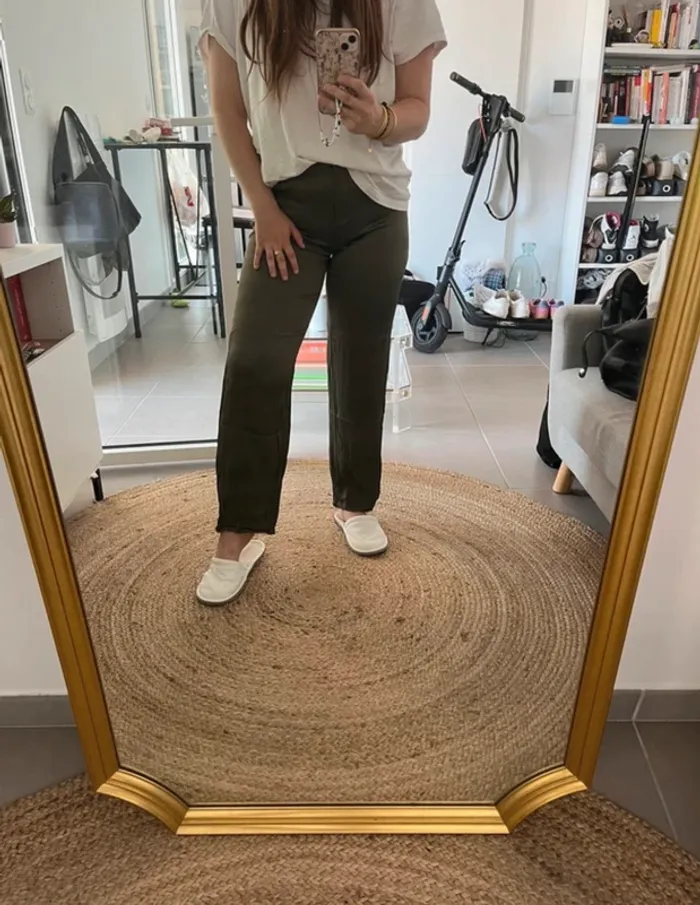 Pantalon fluide Zara style soie jambe large - photo numéro 3
