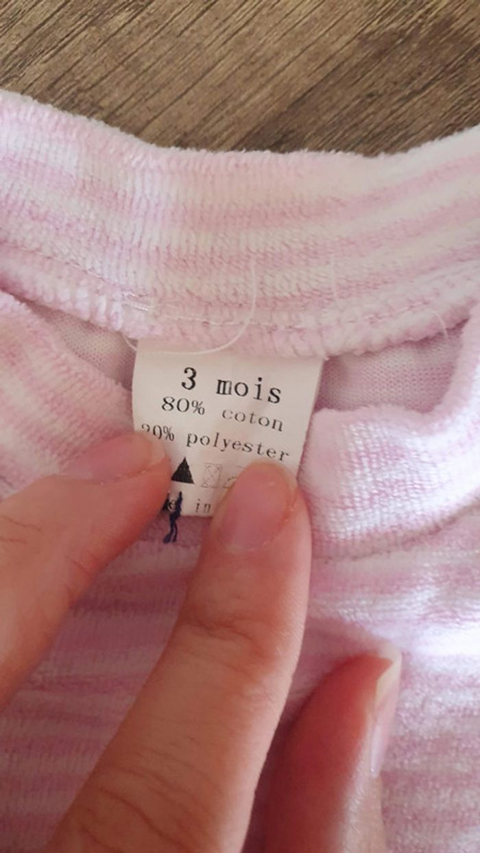 Lot hauts et pulls fille hivers - photo numéro 9